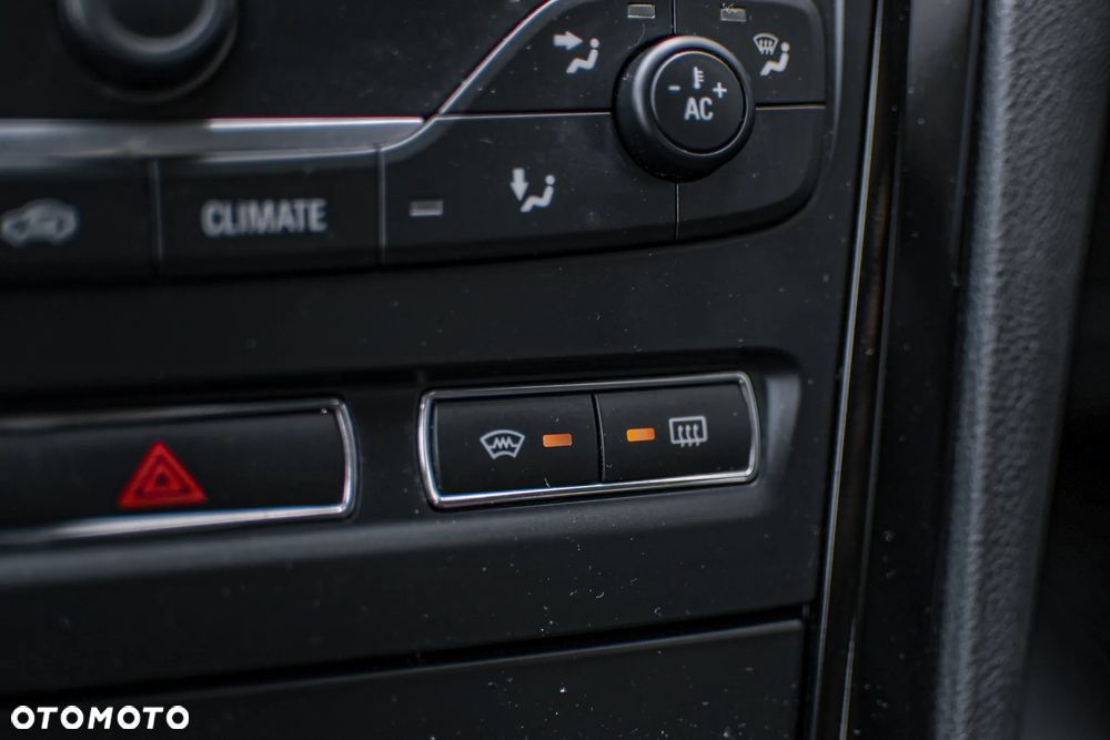 Ford Mondeo 2.0 TDCi Titanium - 17