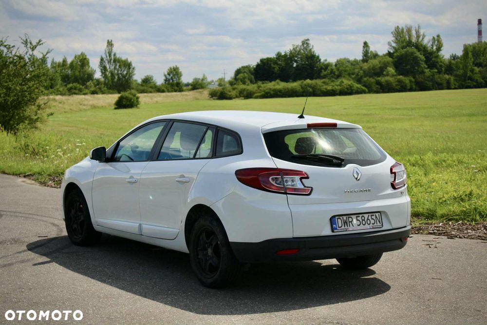 Renault Megane ENERGY TCe 115 Start & Stop Authentique - 3
