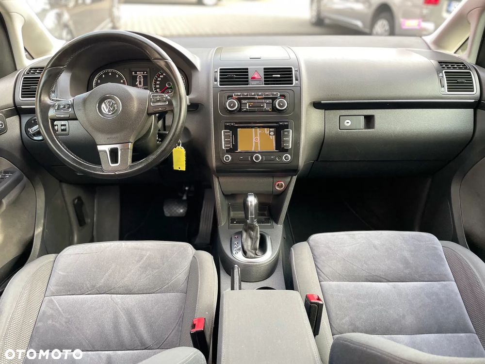 Volkswagen Touran 1.4 TSI DSG Highline - 14