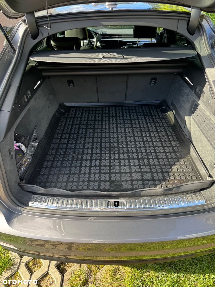 Audi A6 Avant 40 TDI S tronic design - 15