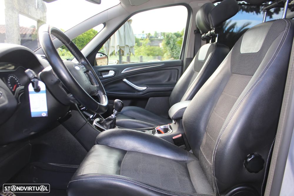Ford S-Max 2.0 TDCi DPF Titanium - 11