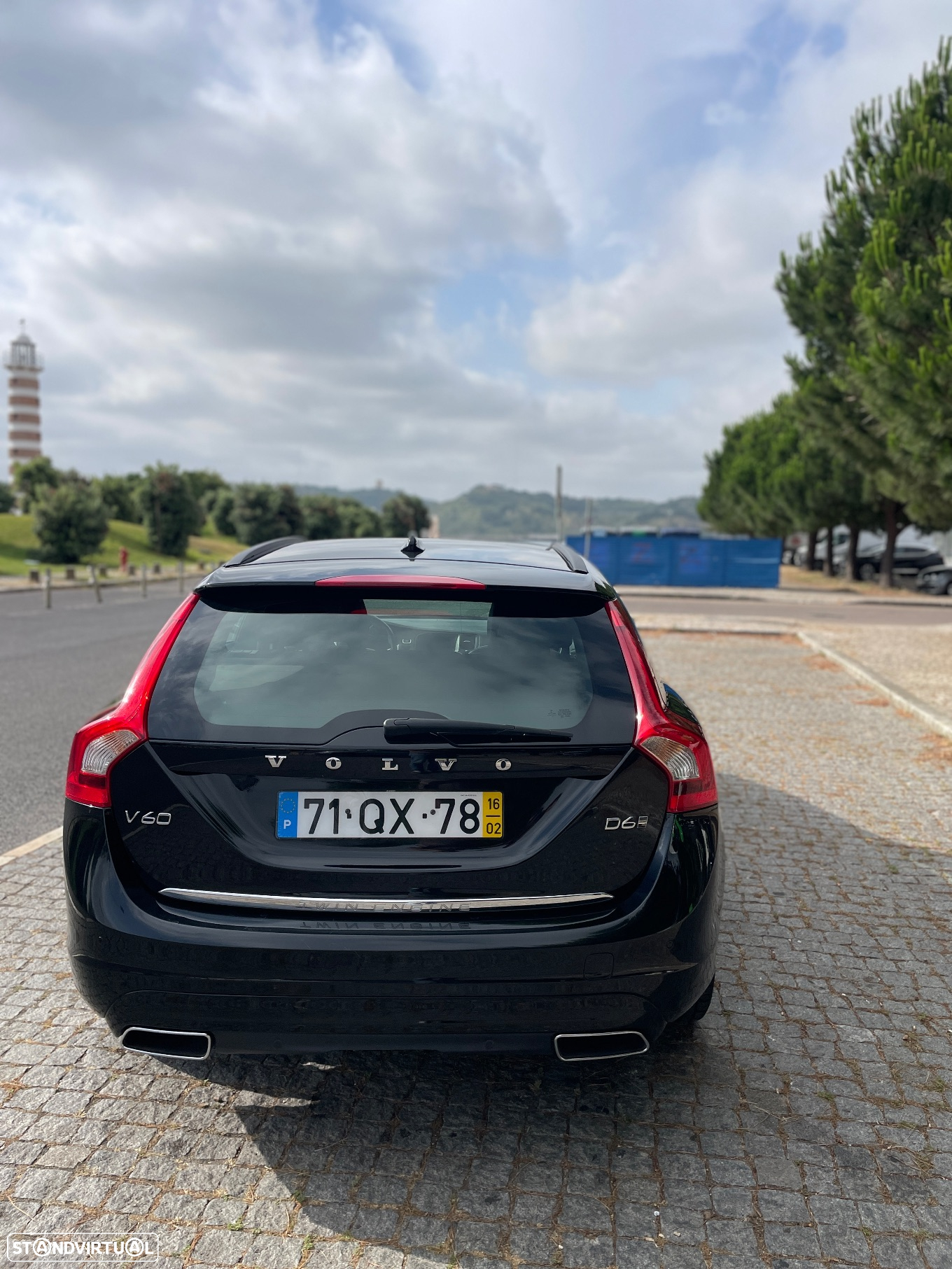 Volvo V60 2.4 D6 Momentum AWD Phev - 6