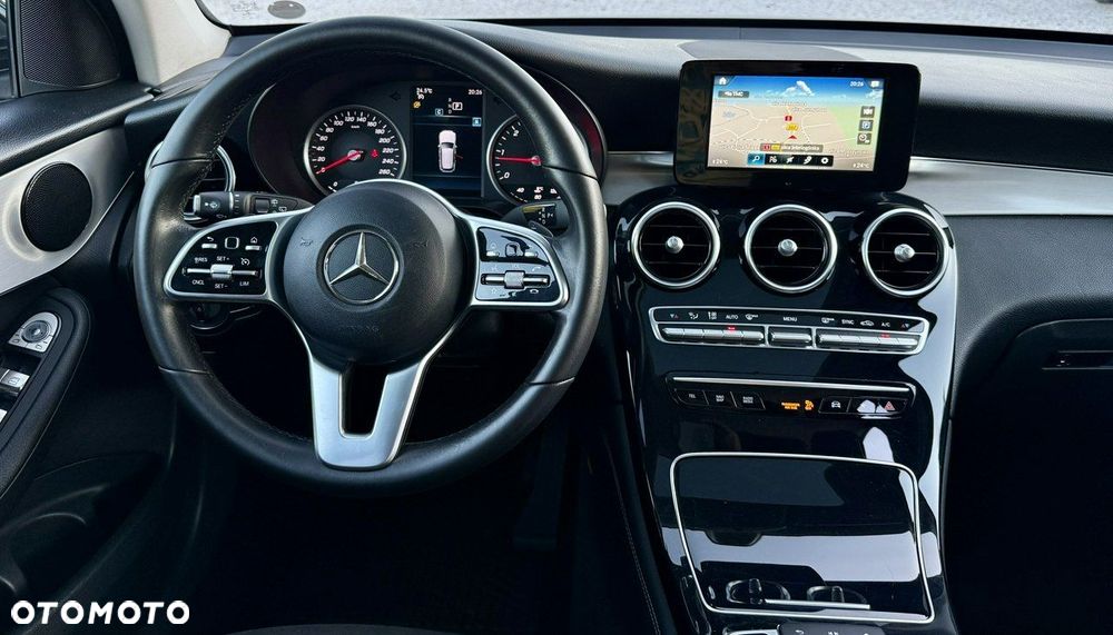 Mercedes-Benz GLC 300 d 4Matic 9G-TRONIC - 16