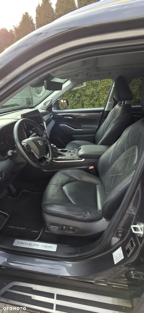 Toyota Highlander 2.5 Hybrid Executive Style - 13