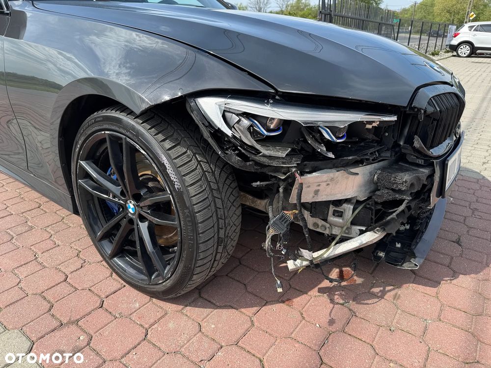 BMW Seria 3 330d xDrive M Sport - 17
