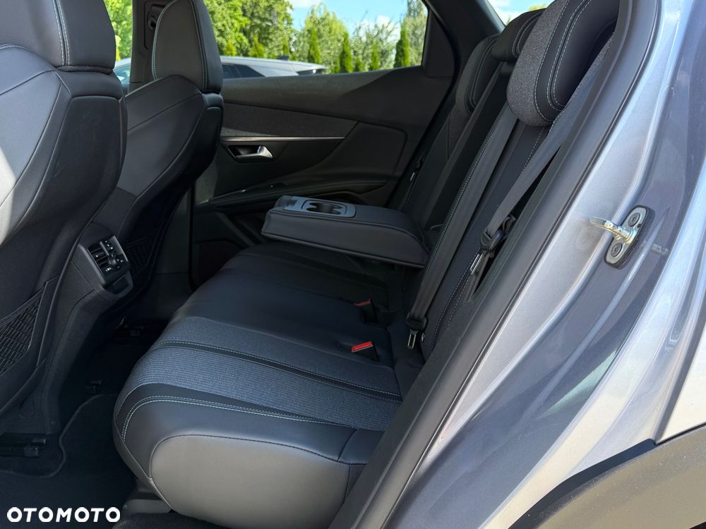 Peugeot 3008 1.5 BlueHDi Allure S&S - 33