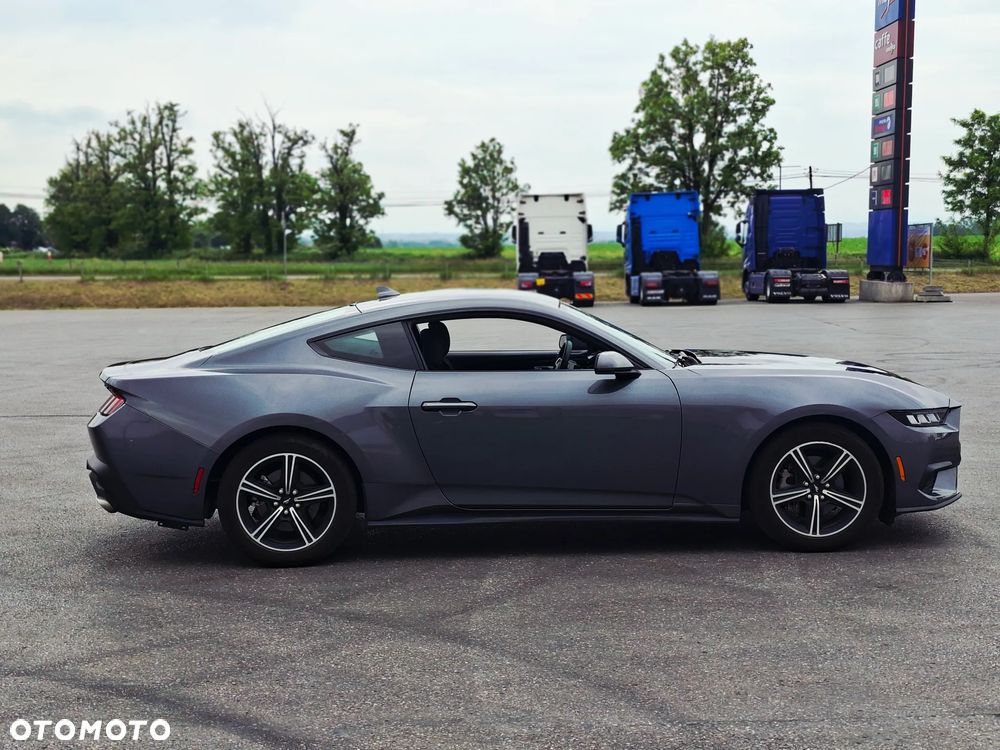 Ford Mustang 2.3 Eco Boost - 11