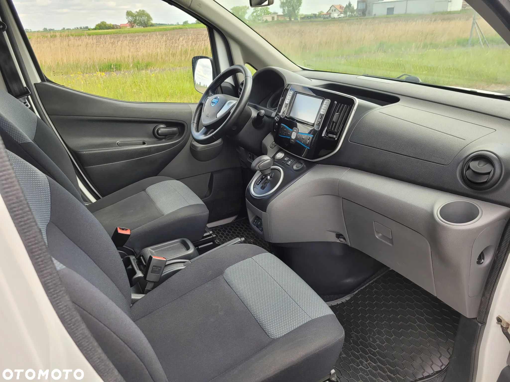 Nissan NV200 e-NV200 Evalia - 12