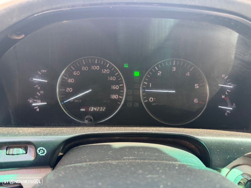 Toyota Land Cruiser 100 Auto Executive - 5