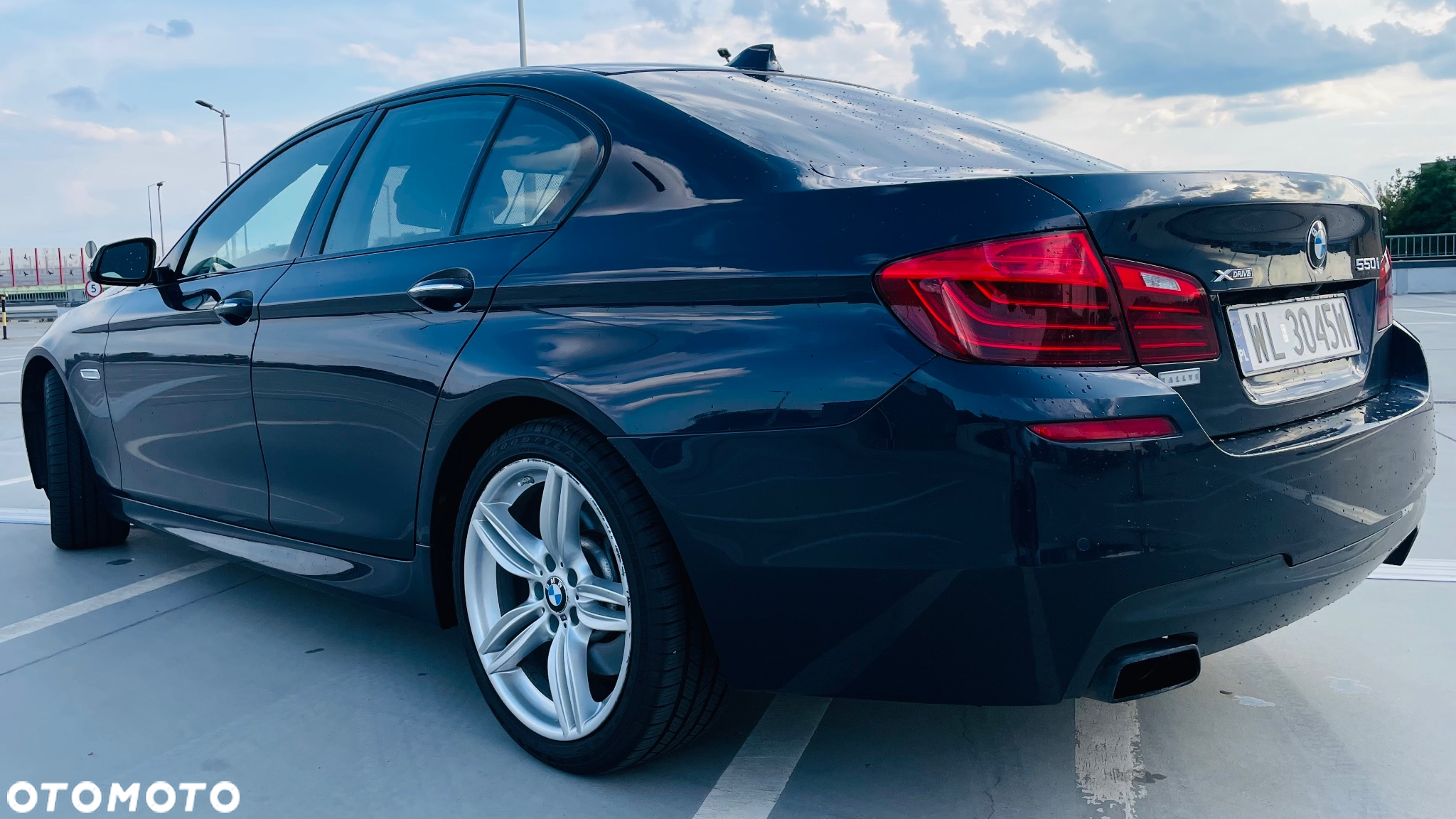 BMW Seria 5 550i xDrive Luxury Line - 22