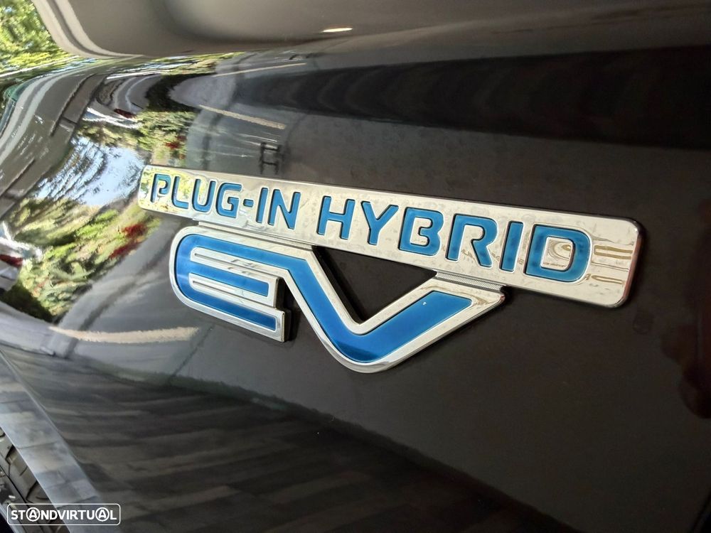 Mitsubishi Outlander 2.4 4WD Diamant - 28