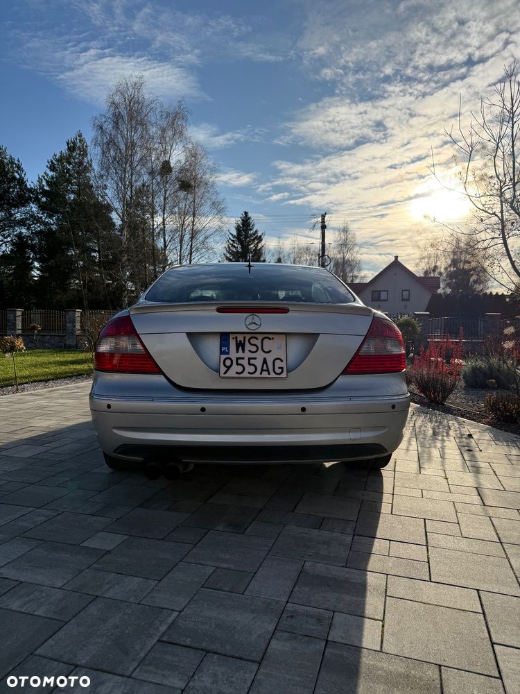 Mercedes-Benz CLK 350 7G-TRONIC Avantgarde - 5