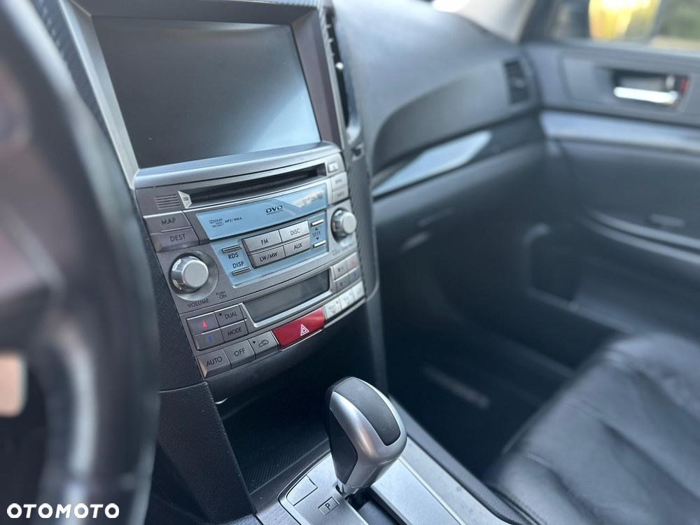 Subaru Legacy 2.5i GT - 16