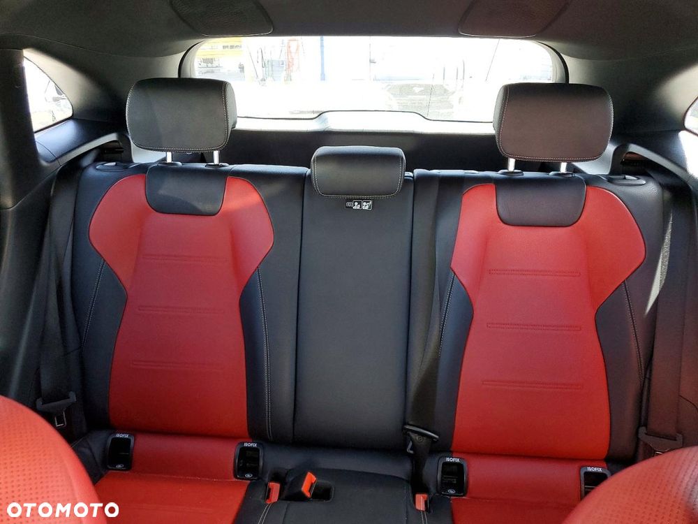Mercedes-Benz GLA AMG 45 4Matic+ AMG Speedshift DCT 8G - 11