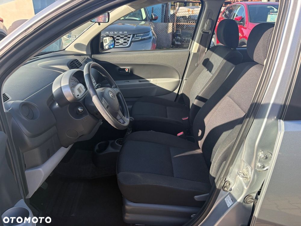 Subaru Justy 1.0 Trend - 17