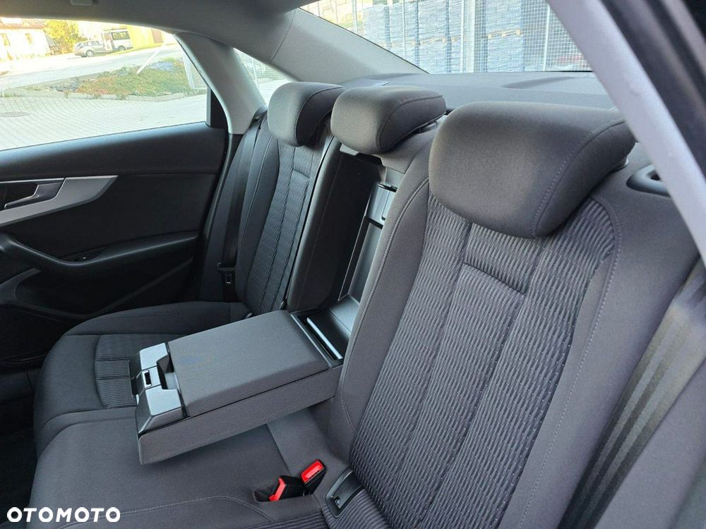 Audi A4 Allroad - 24