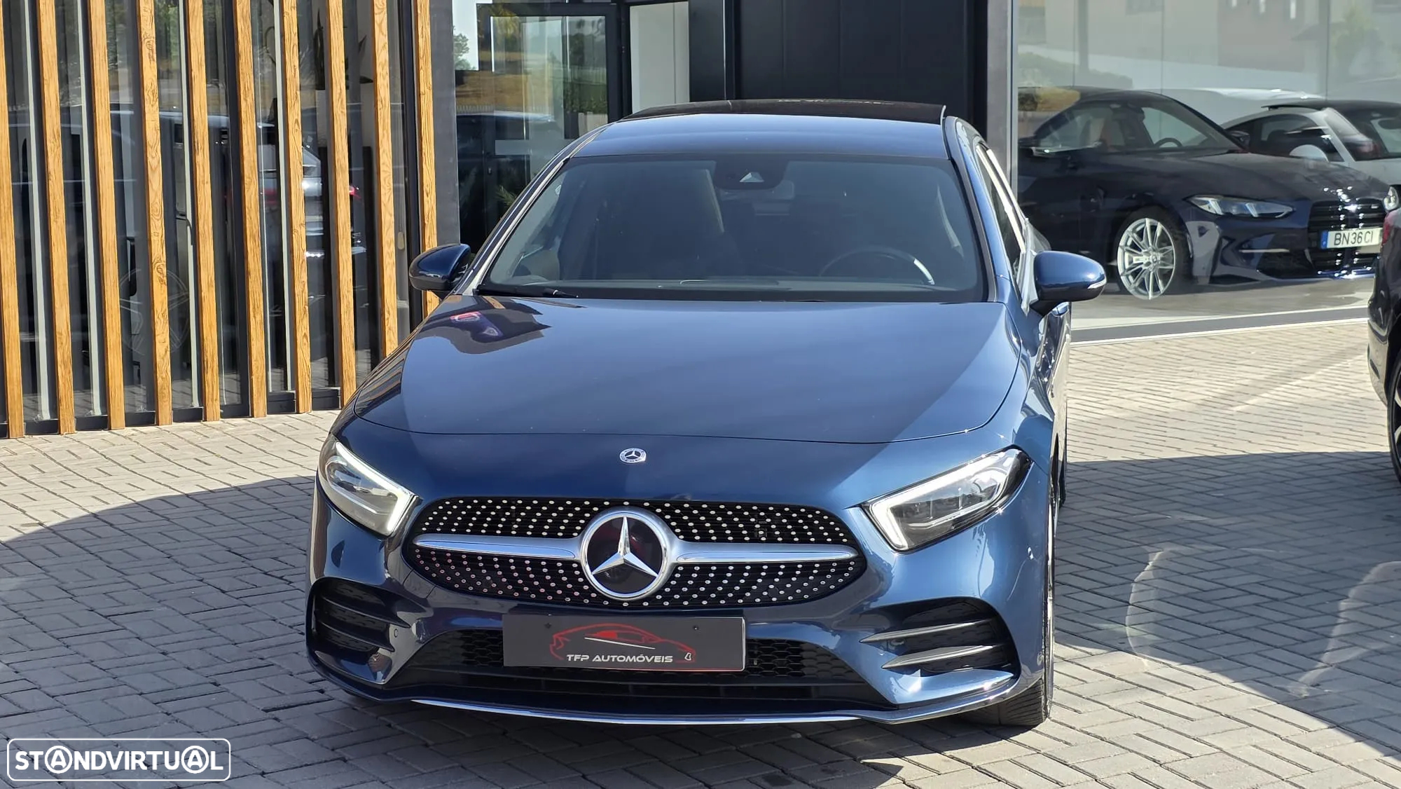 Mercedes-Benz A 250 e AMG Line - 9