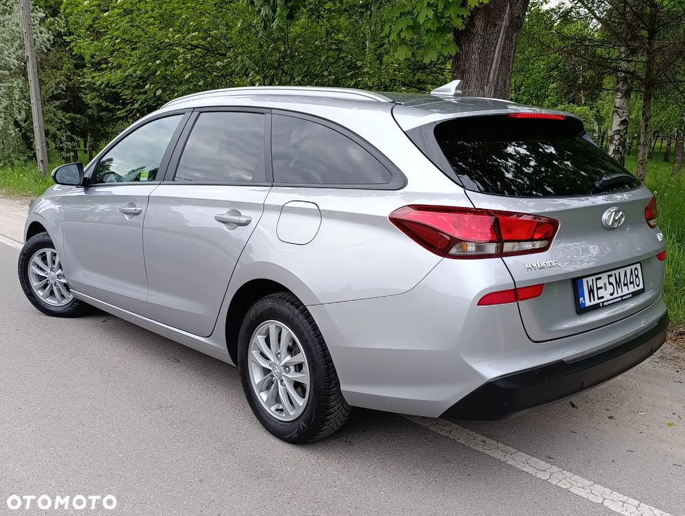 Hyundai i30 1.5 DPI Classic + - 4