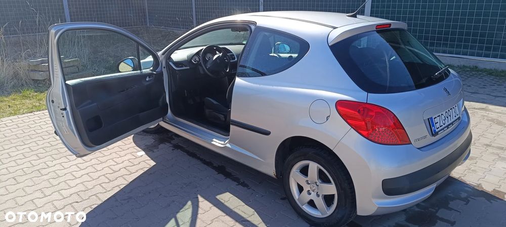 Peugeot 207 1.6 HDi 16V U Move - 6