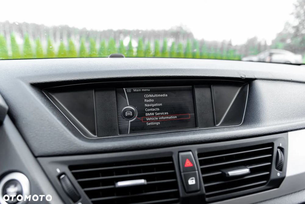 BMW X1 sDrive18d - 28