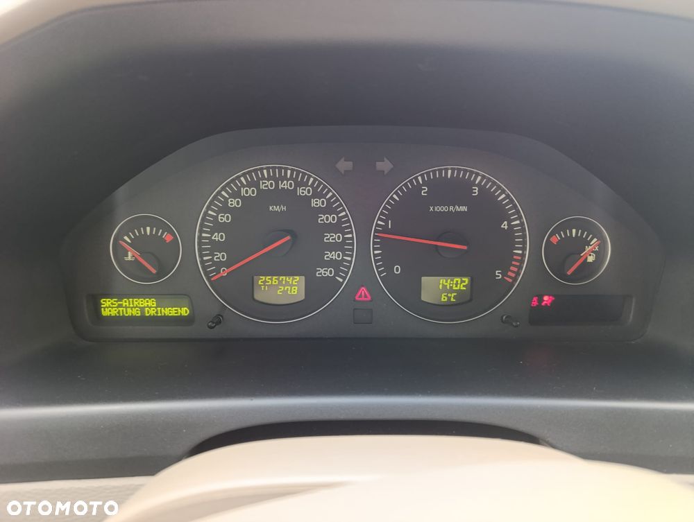 Volvo V70 D5 - 16