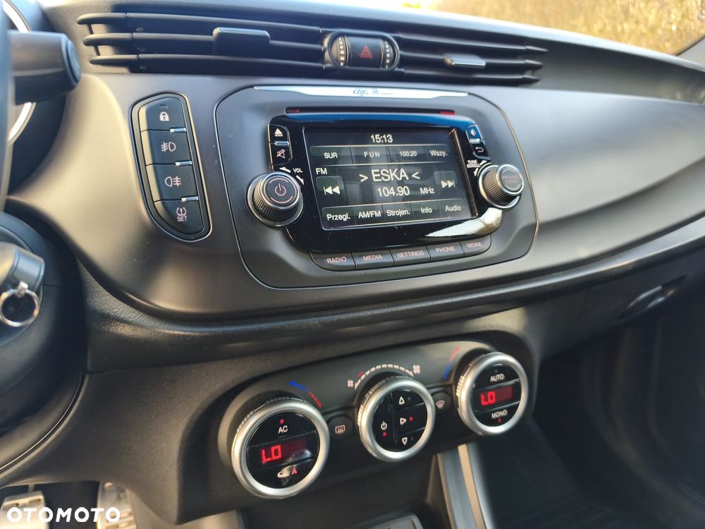 Alfa Romeo Giulietta 2.0 JTDM Exclusive - 16