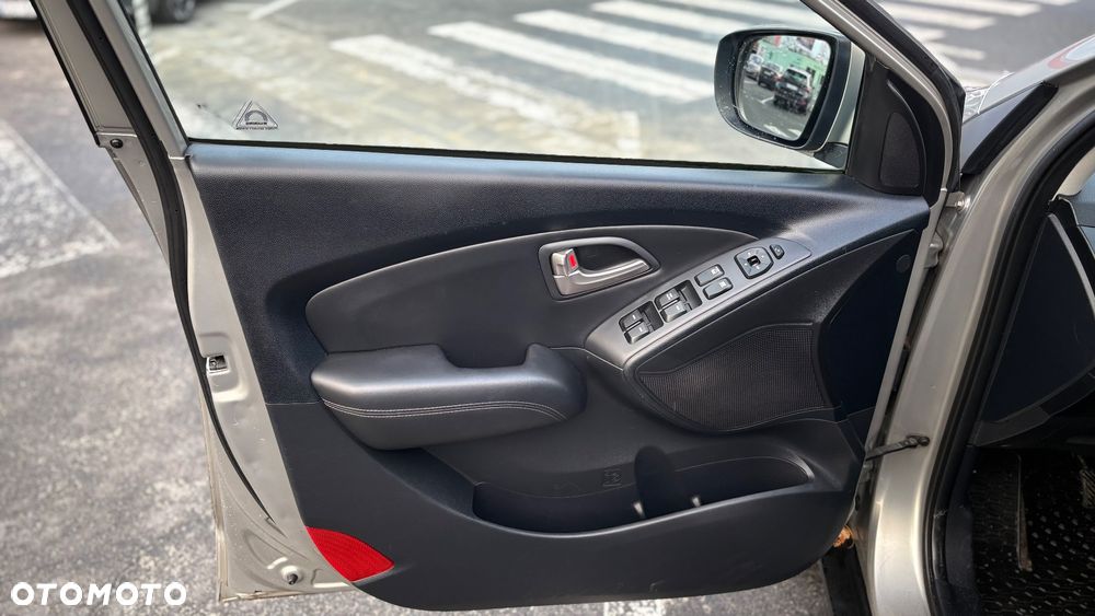 Hyundai ix35 2.0 Premium 2WD - 10