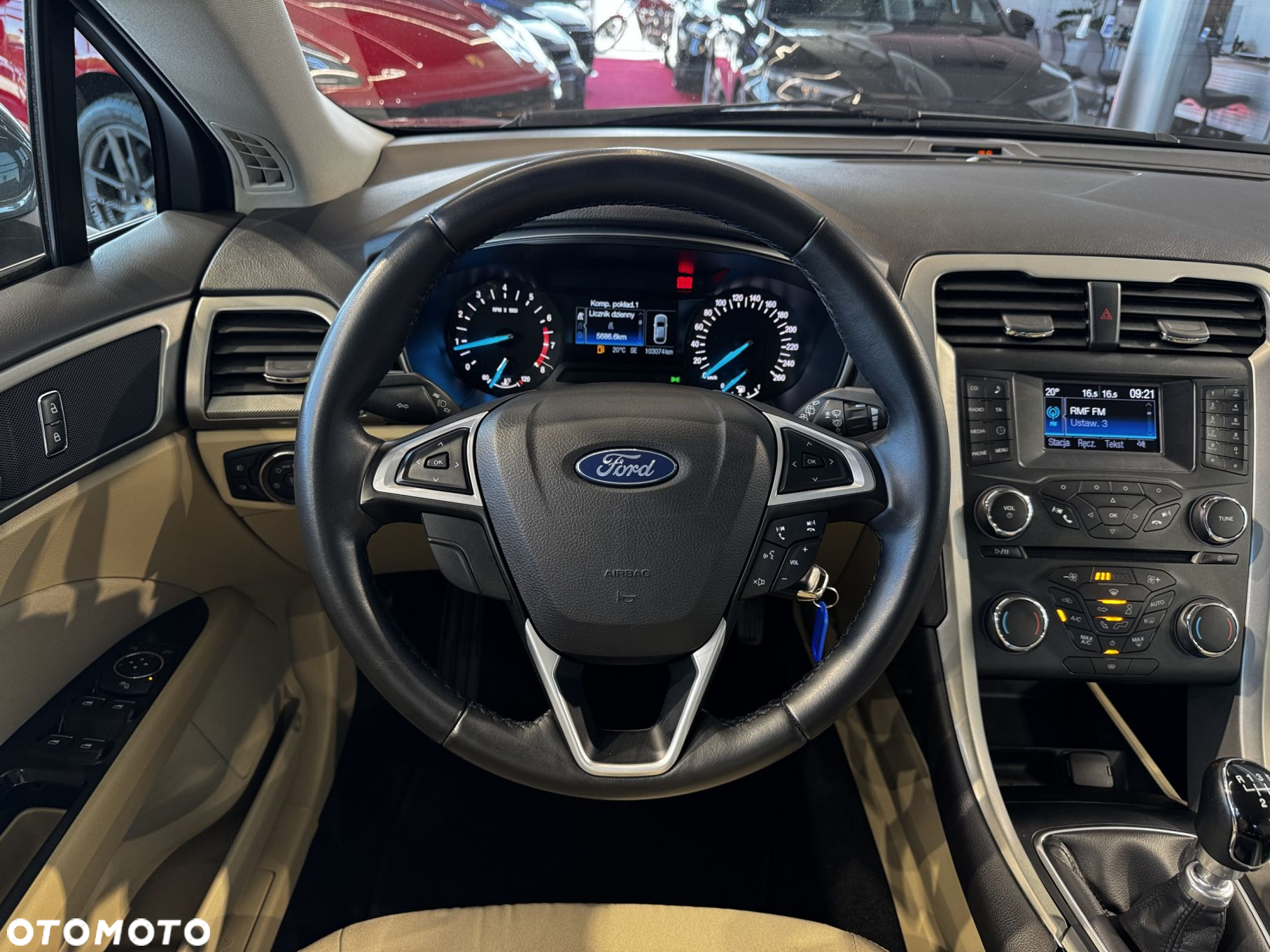 Ford Mondeo - 17