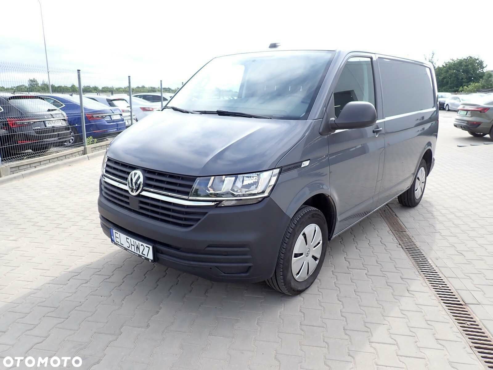 Volkswagen Transporter - 1