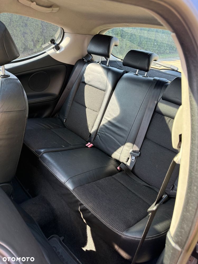 Peugeot 207 1.6 Turbo Sport - 11