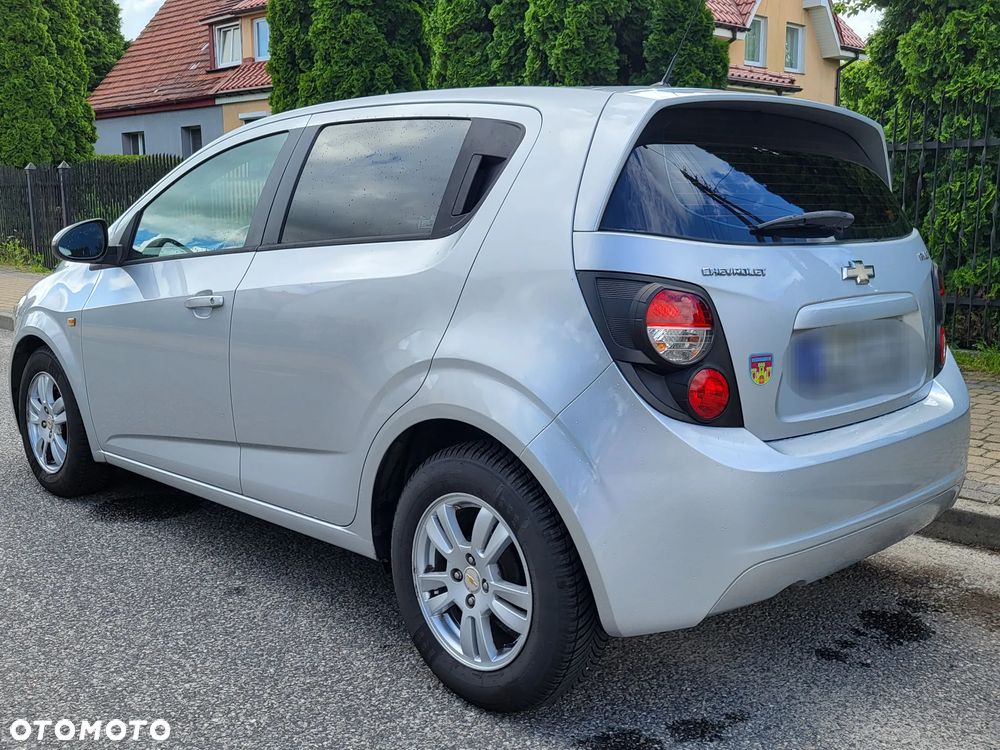 Chevrolet Aveo 1.4 LT - 5