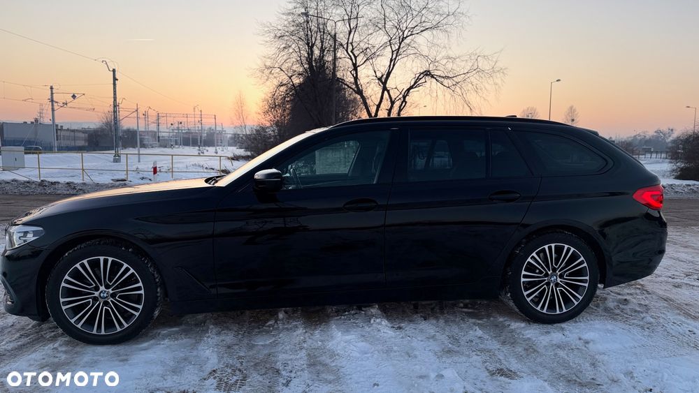 BMW Seria 5 518d Business Edition sport - 9