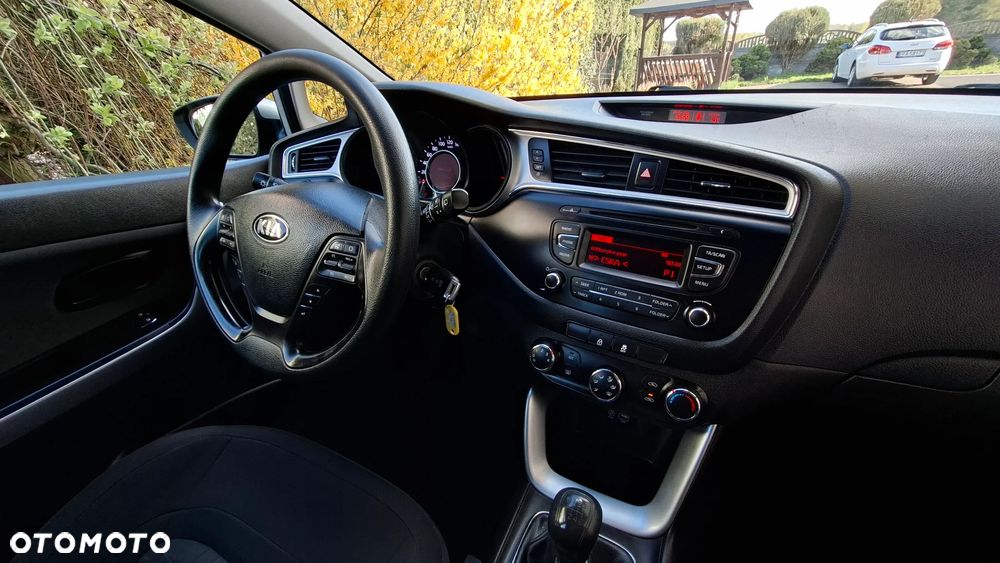 Kia Ceed 1.4 CVVT Attract - 20