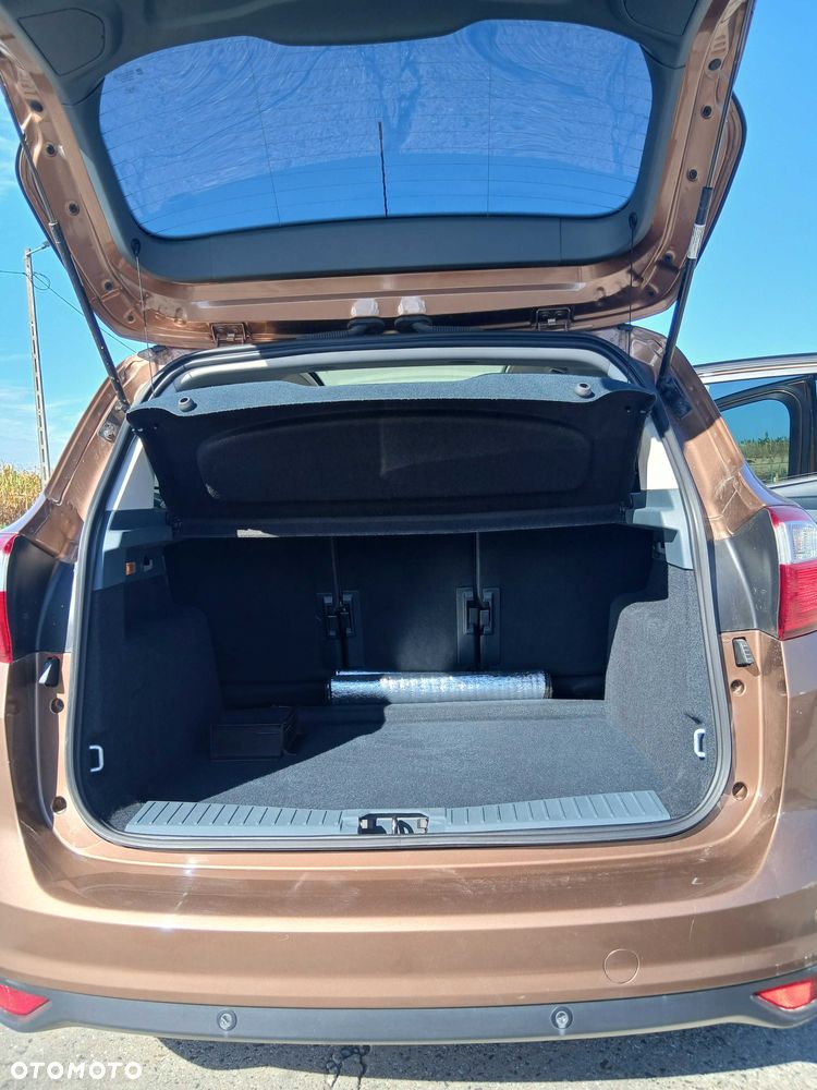 Ford C-Max 2013 photo 3