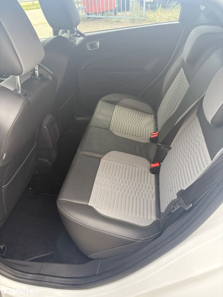 Ford Fiesta 1.6 EcoBoost ST - 8