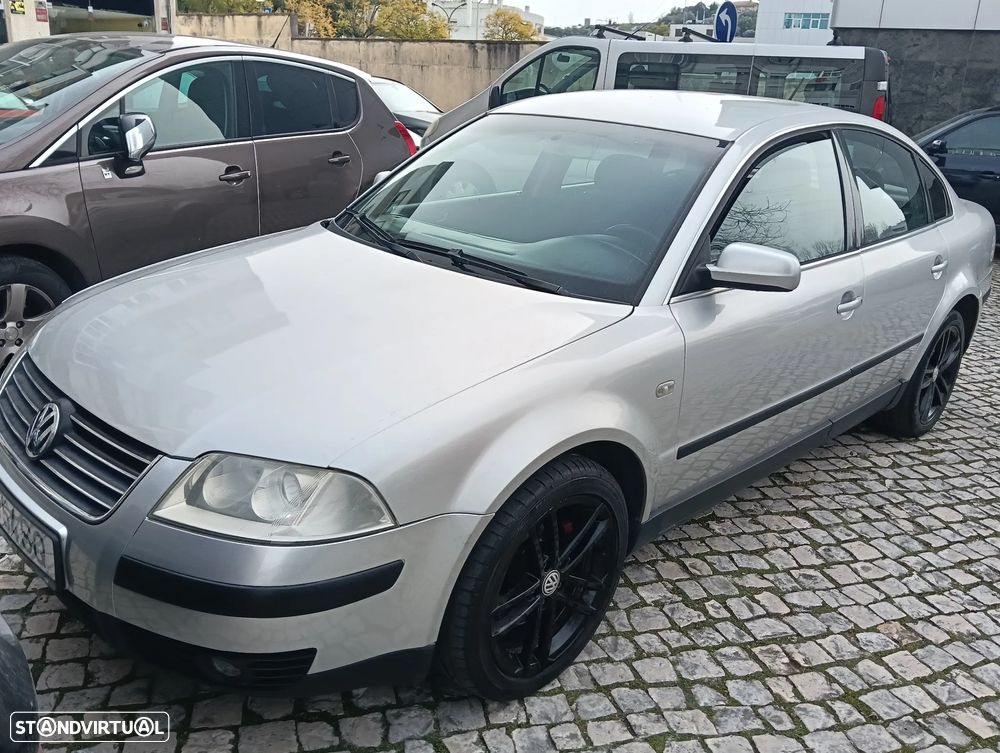VW Passat 1.9 TDi Highline - 1