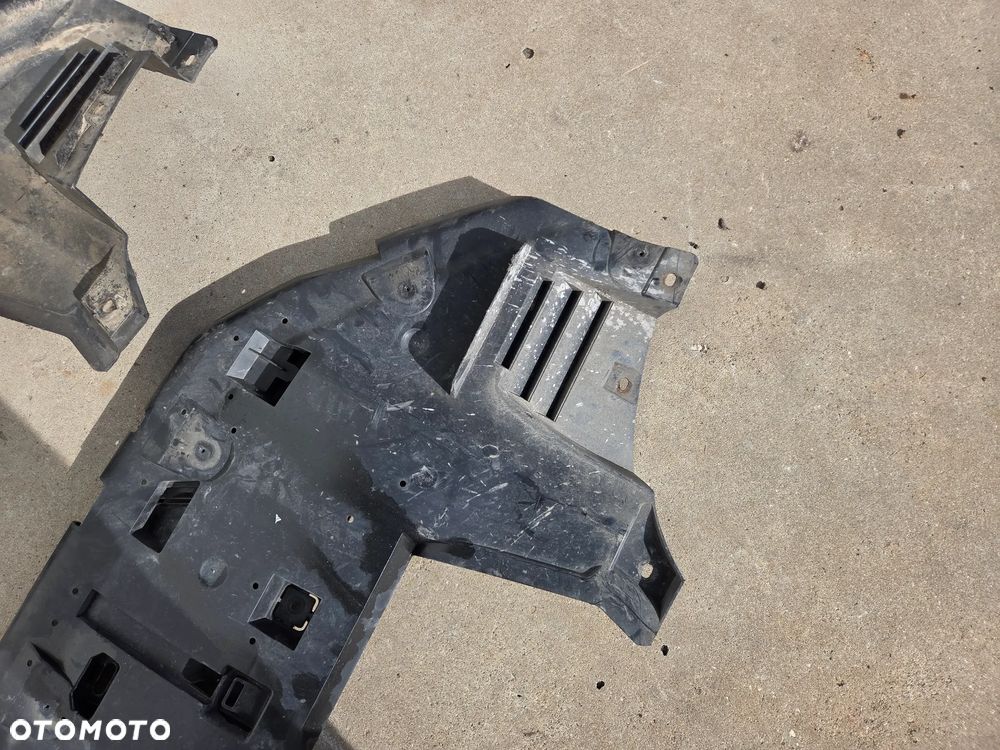 Osłona dolna pod zderzak Peugeot Expert III Citroen Jumpy III Toyota Proace III - 5