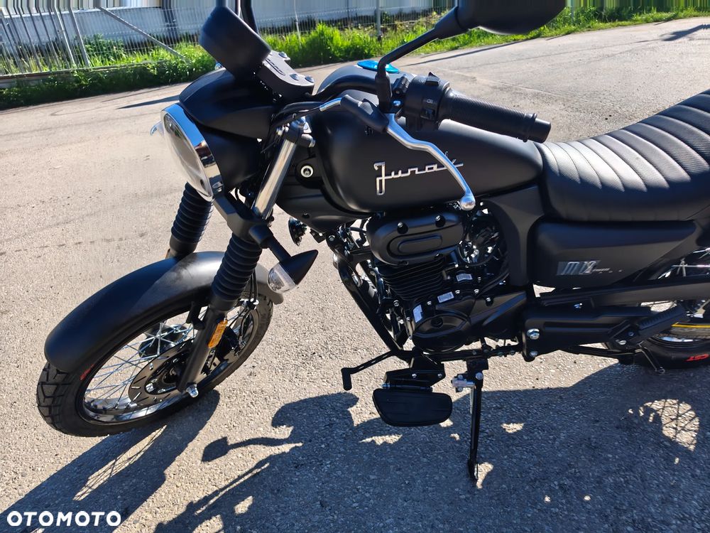 Junak M12 - 8