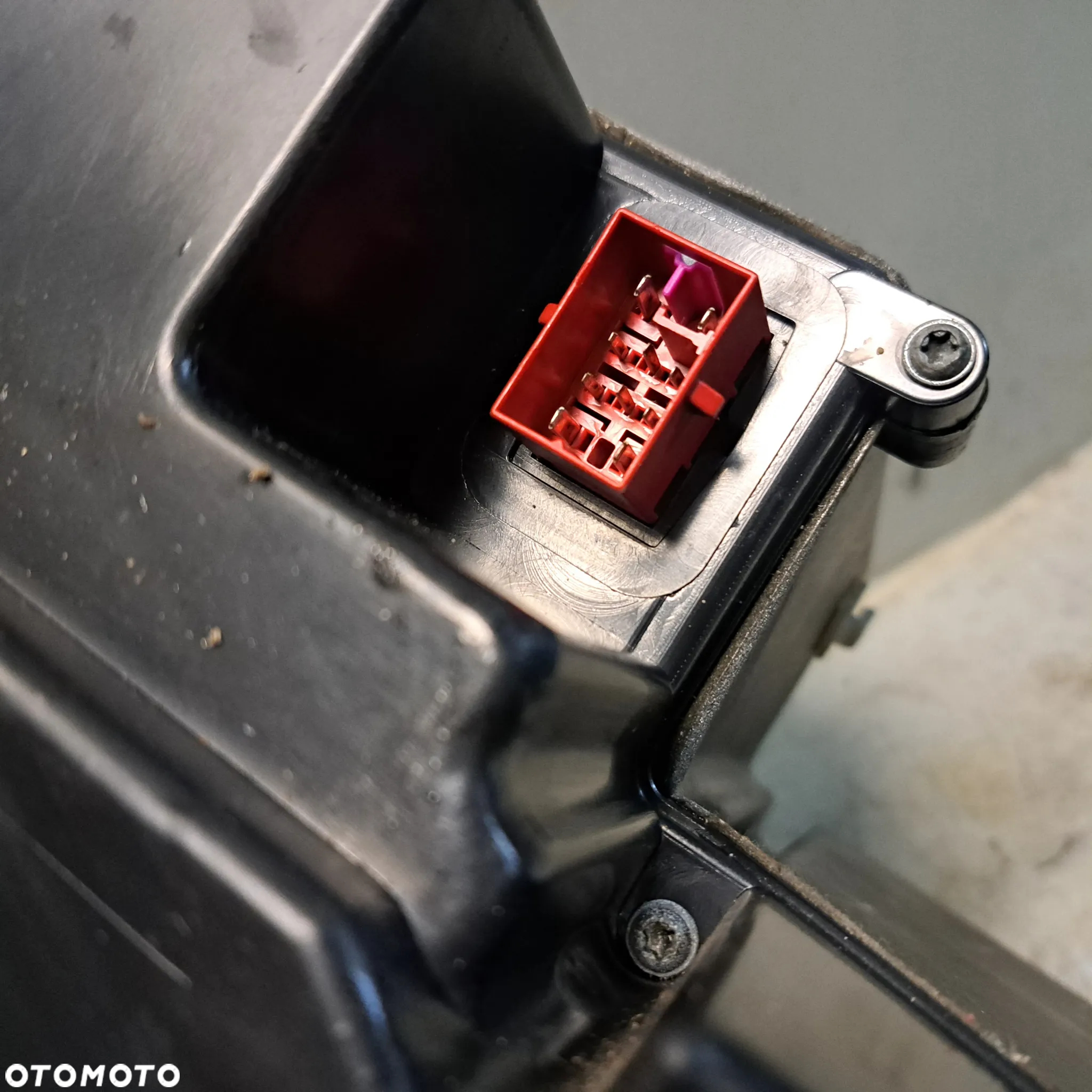 SUBWOOFER AUDI A6 C5  BLAUPUNKT 4B5 035 382 - 3