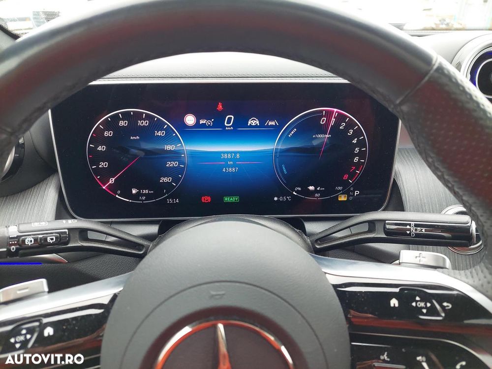 Mercedes-Benz GLC 300 e 4Matic 9G-TRONIC AMG Line Advanced - 11