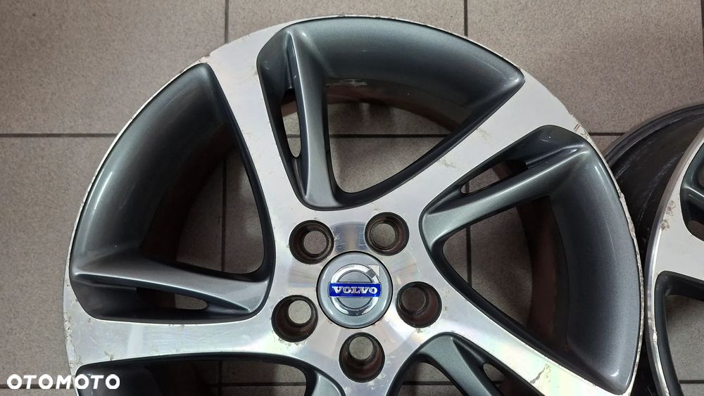 Felgi Aluminiowe 17 Volvo S40 V50 C30 5x108 ET 52.5 - 13