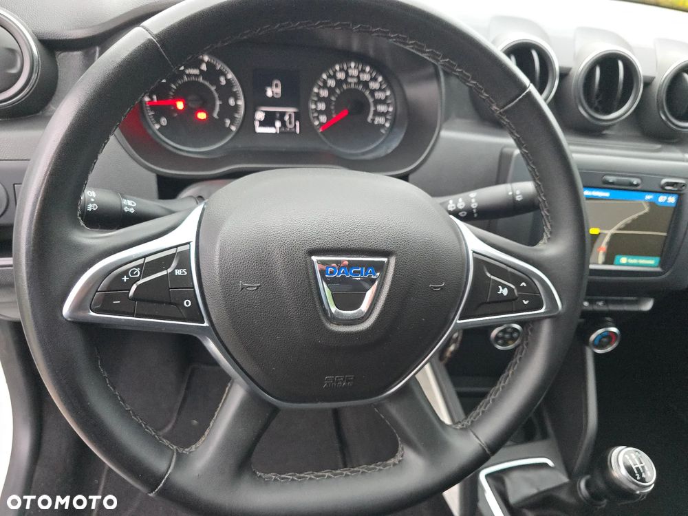 Dacia Duster TCe 100 2WD Celebration - 21