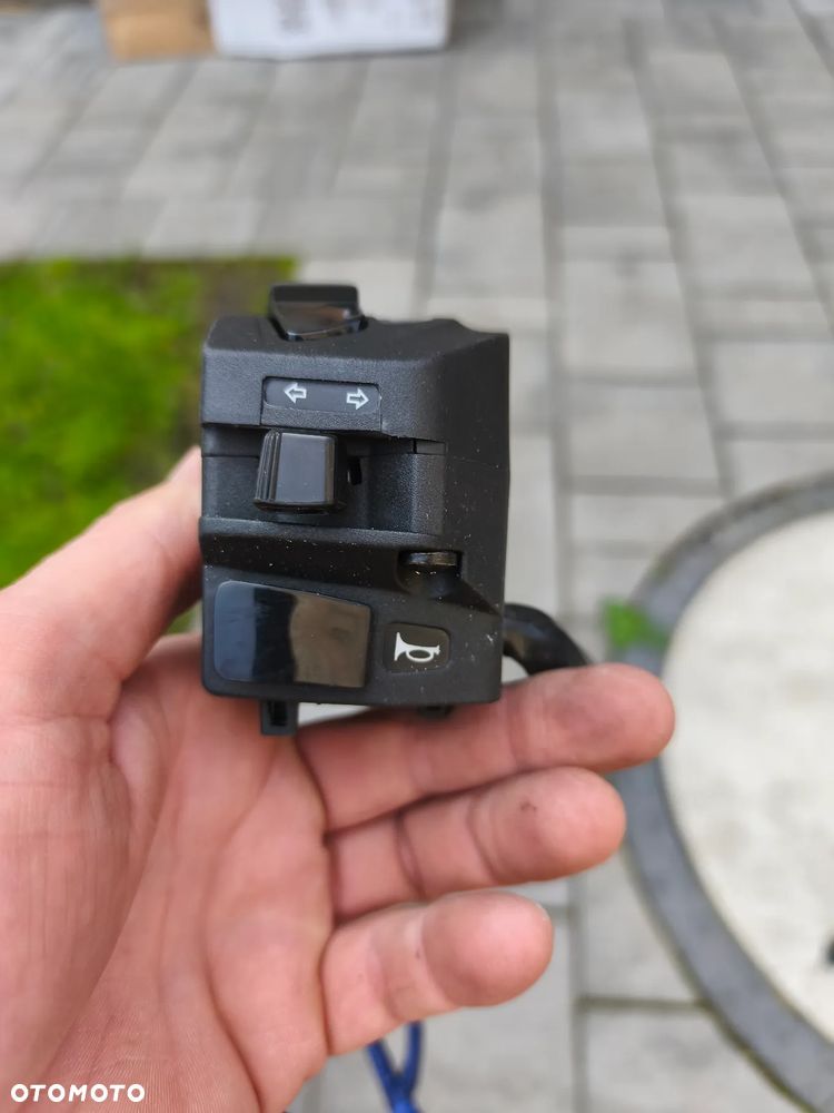 Przełącznik lewy KTM 125 390 RC - 3