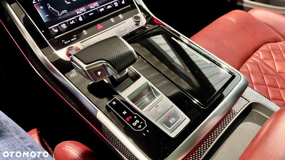Audi SQ8 - 14