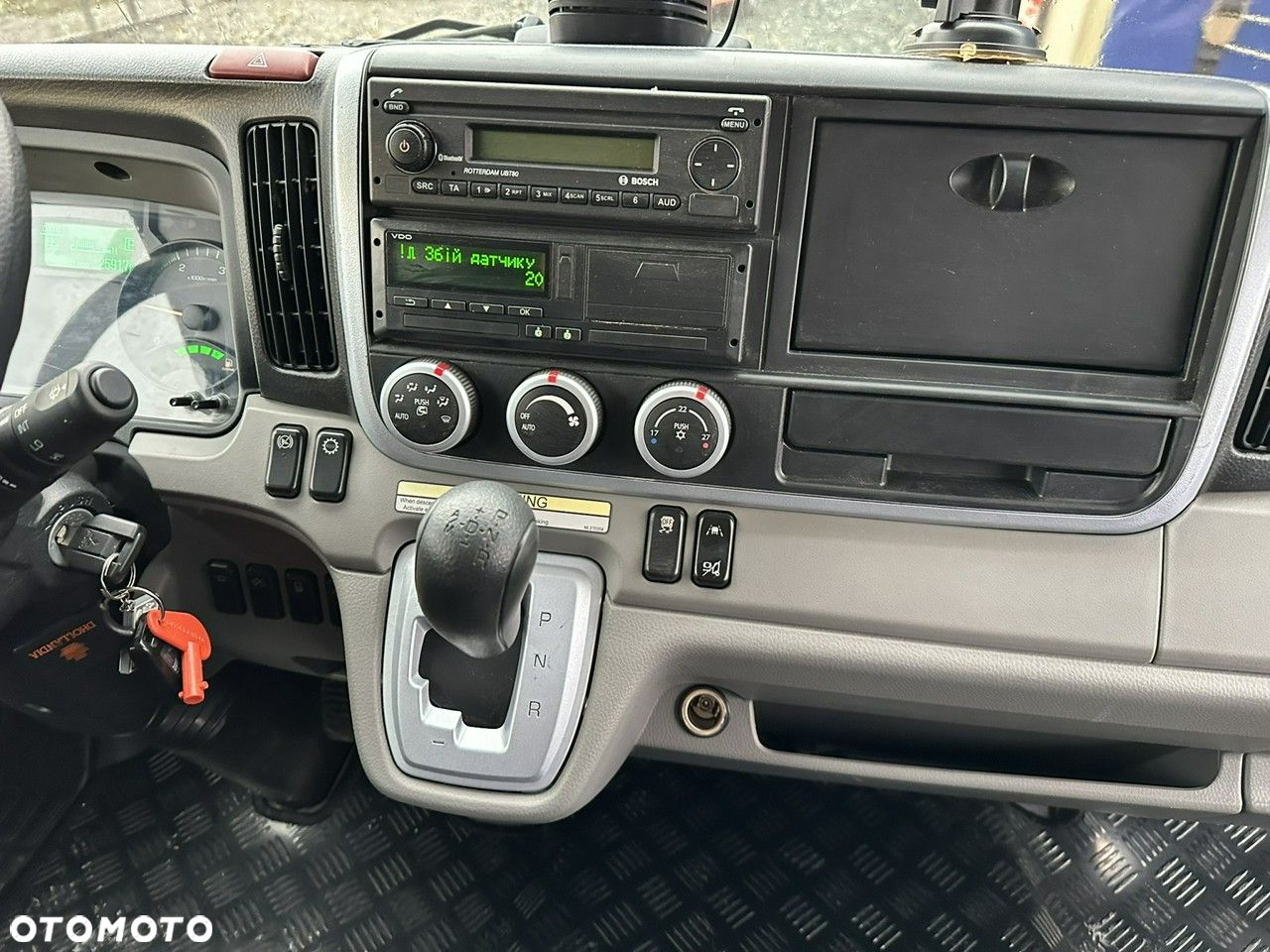 Mitsubishi Fuso Canter - 18