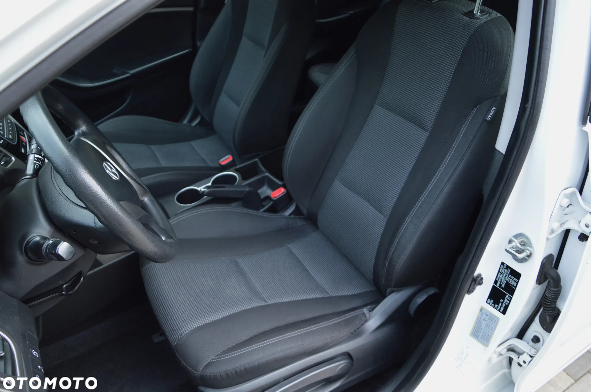 Hyundai i30 1.6 CRDi Comfort - 11