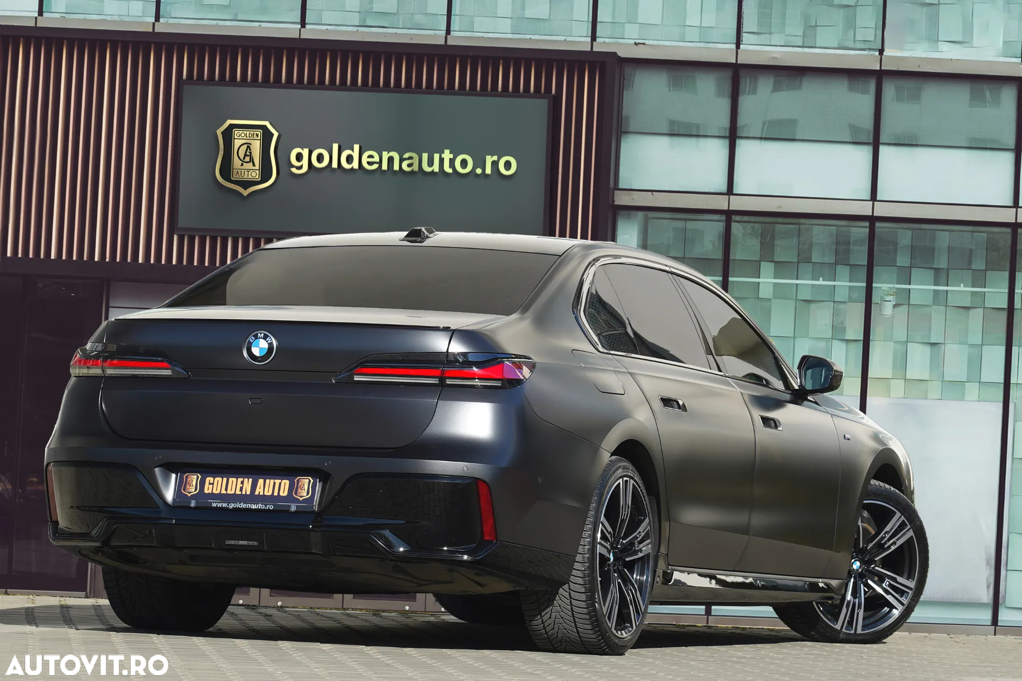 BMW Seria 7 740d xDrive MHEV - 25