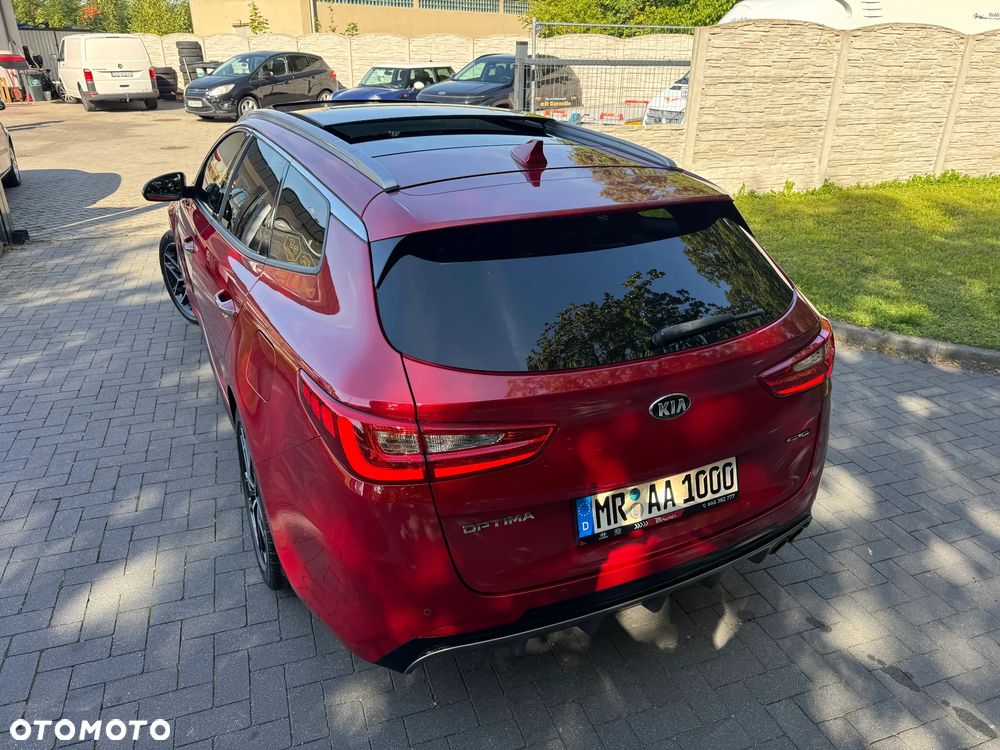 Kia Optima - 14