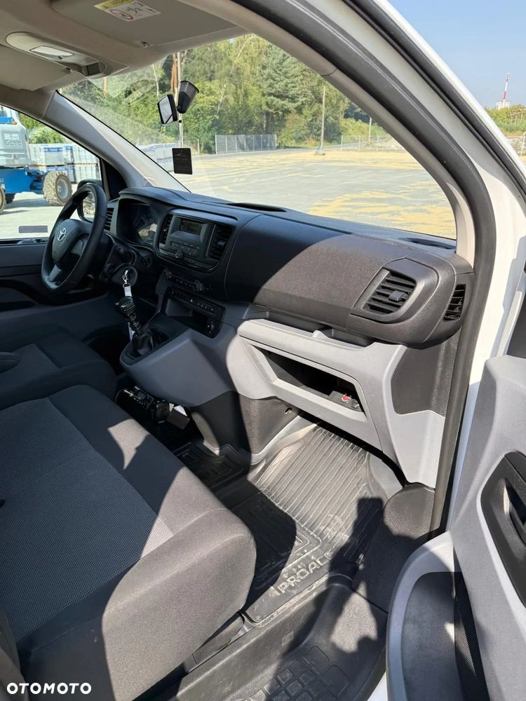 Toyota ProAce - 11