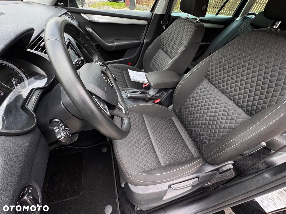 Skoda Octavia 1.8 TSI Edition - 34